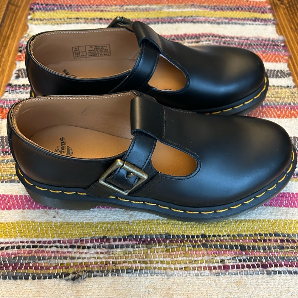 Dr. Martens — Polley Smooth Leather Mary Janes